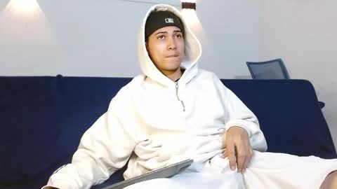 Snapshot of br4ndon_cooper chatting on October 8, 4:26 pm Brandon online show from October 8, 4:26 pm