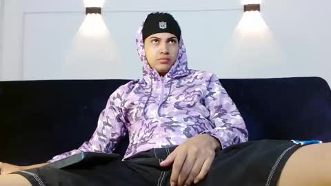 Snapshot of br4ndon_cooper chatting on October 11, 3:21 pm Brandon online show from October 11, 3:21 pm