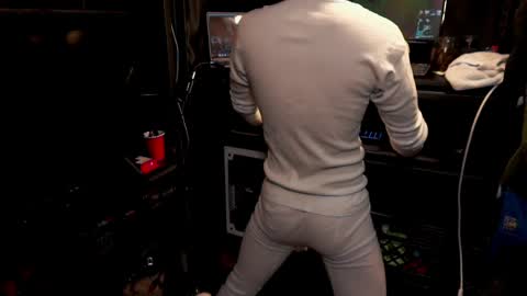 Brad Ballsy online show from May 17, 7:43 pm