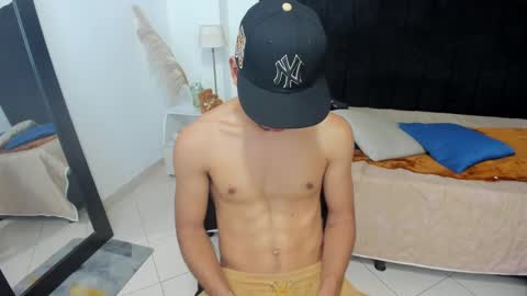 Snapshot of brad_usma chatting on February 19, 4:12 am BRAD USMA online show from February 19, 4:12 am