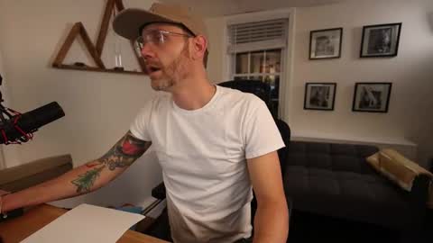 BradBronton online show from March 16, 11:31 pm