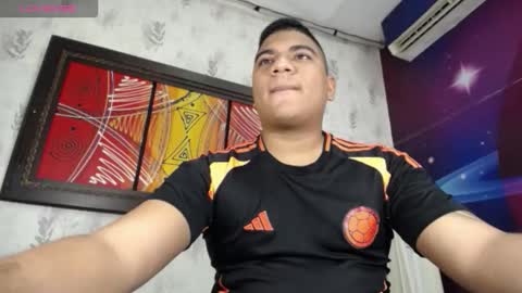 Snapshot of bradkamil chatting on February 3, 4:01 pm bradkamil online show from February 3, 4:01 pm