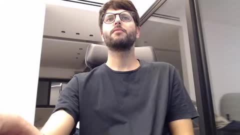 Snapshot of brads91 chatting on December 6, 7:34 pm brads online show from December 6, 7:34 pm