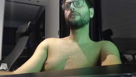 Snapshot of brads91 chatting on October 13, 9:59 pm brads online show from October 13, 9:59 pm