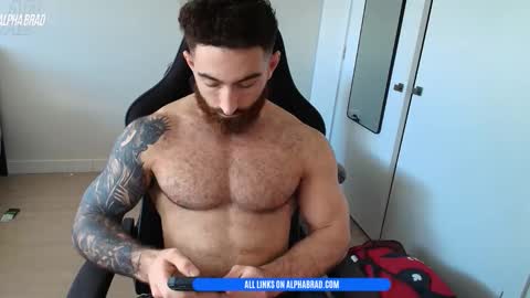 Snapshot of bradtrainn chatting on May 23, 5:06 pm bradtrainn online show from May 23, 5:06 pm
