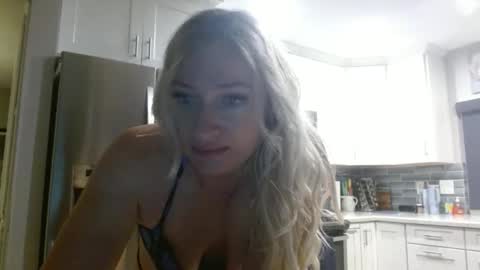 i am a naughty jedi knight online show from April 19, 1:21 pm