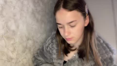 Kate online show from May 30, 8:33 am