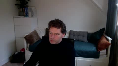 Bram online show from December 5, 12:55 pm