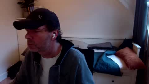 Bram online show from December 9, 1:45 pm