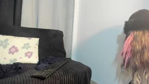 Snapshot of bran_bigcockxx chatting on July 19, 9:51 pm bran_bigcockxx online show from July 19, 9:51 pm
