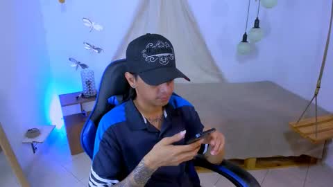 B R A N D online show from March 7, 6:32 am