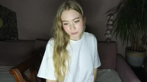 brandaany online show from November 13, 3:22 pm