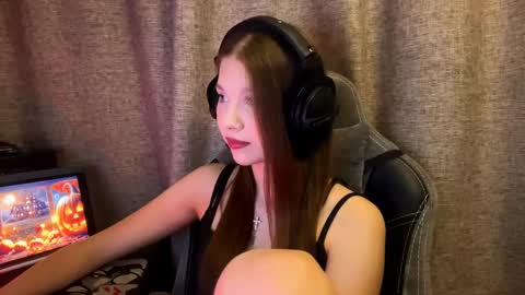 Alice online show from October 30, 2:07 pm