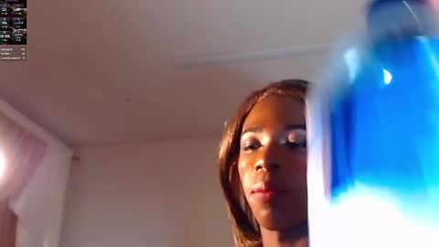 Snapshot of brandi_ross_ chatting on January 17, 11:07 pm Brandy online show from January 17, 11:07 pm