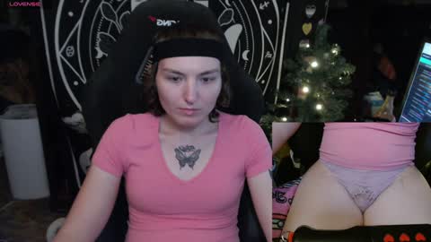 Snapshot of brandiwrld999 chatting on January 19, 1:43 am BrandiWRLD999 online show from January 19, 1:43 am