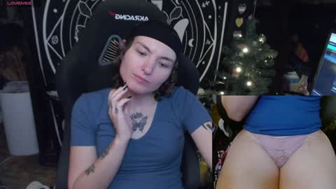 Snapshot of brandiwrld999 chatting on January 19, 11:43 pm BrandiWRLD999 online show from January 19, 11:43 pm