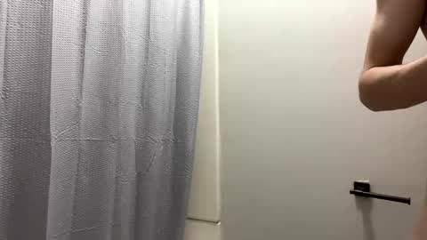 Snapshot of brandon279411 chatting on November 29, 7:22 am The1forYou94 online show from November 29, 7:22 am