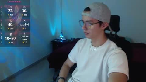 Snapshot of brandon_starkk chatting on April 24, 3:09 am brandon_starkk online show from April 24, 3:09 am