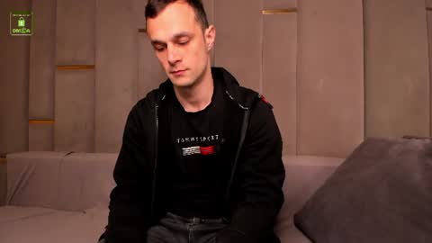 Snapshot of brandonnorriss chatting on June 25, 4:45 am BRANDON online show from June 25, 4:45 am