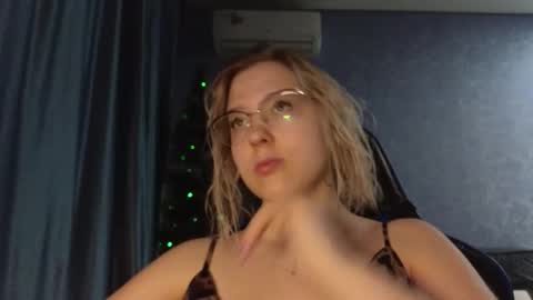 Belle  online show from December 4, 10:35 am