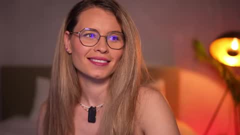 Alex online show from May 21, 3:46 am