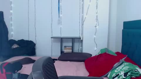 Snapshot of braulioth chatting on January 10, 2:13 am braulioth online show from January 10, 2:13 am