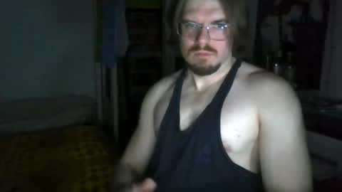 Snapshot of braveleowell chatting on October 3, 3:53 pm braveleowell online show from October 3, 3:53 pm