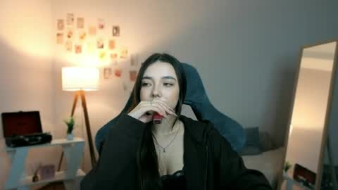 Rachel online show from April 14, 7:42 pm