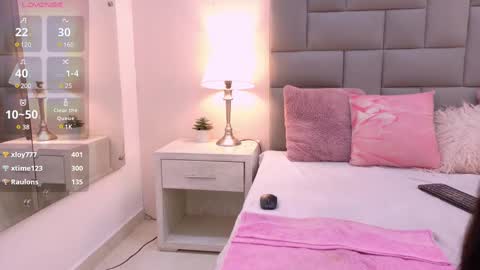 Snapshot of bree_watson chatting on March 12, 9:45 pm Bree online show from March 12, 9:45 pm