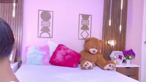 Snapshot of bree_watson chatting on February 13, 12:56 pm Bree online show from February 13, 12:56 pm