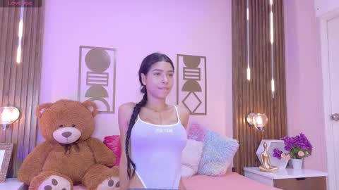 Snapshot of bree_watson chatting on February 18, 12:34 pm Bree online show from February 18, 12:34 pm