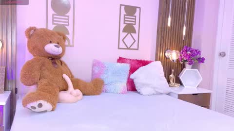 Snapshot of bree_watson chatting on March 10, 1:38 pm Bree online show from March 10, 1:38 pm