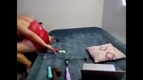 breeblowzcloudz online show from March 7, 3:40 am