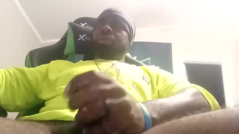 Snapshot of breeze316 chatting on September 10, 10:15 am breeze316 online show from September 10, 10:15 am