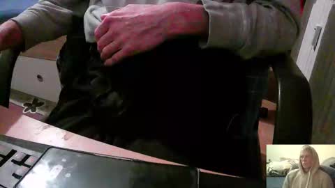 bremer64 online show from October 19, 10:27 am