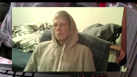 bremer64 online show from November 11, 9:09 am