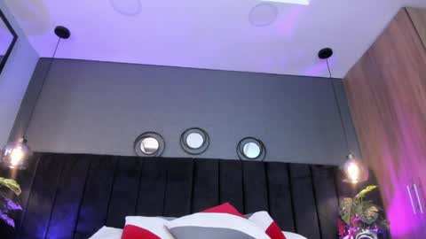   online show from March 26, 4:51 am