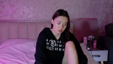 Brenda online show from May 17, 1:18 pm