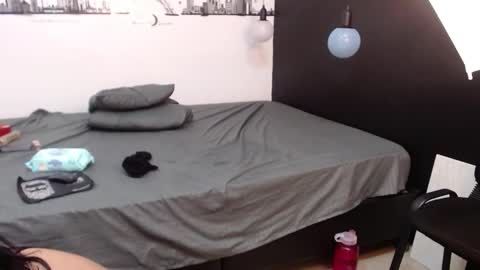 Snapshot of brenda_maz chatting on February 9, 4:50 pm Brenda online show from February 9, 4:50 pm