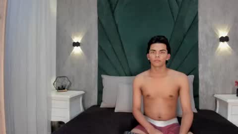 Snapshot of brenda_n_stevenn chatting on June 10, 9:14 pm Brenda and Stevenn online show from June 10, 9:14 pm