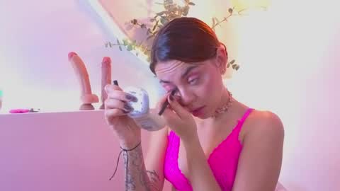 brenda_sky19 online show from May 13, 12:02 pm