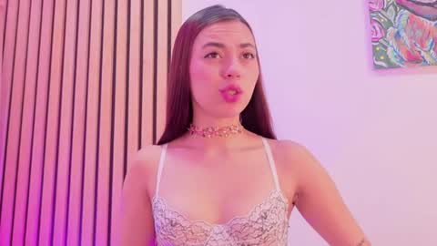 brenda_sky19 online show from May 17, 3:08 pm