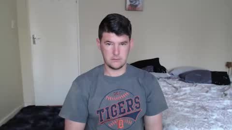 ask me lol online show from December 6, 3:52 am