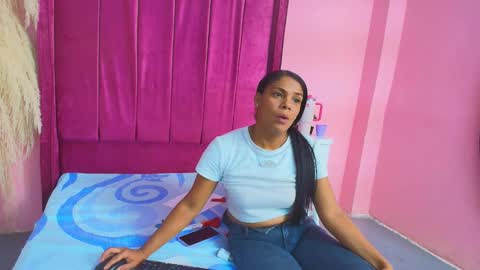 Snapshot of brendarendon chatting on February 14, 4:26 pm brendarendon online show from February 14, 4:26 pm