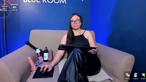 Snapshot of brennastone chatting on January 22, 12:06 pm      online show from January 22, 12:06 pm