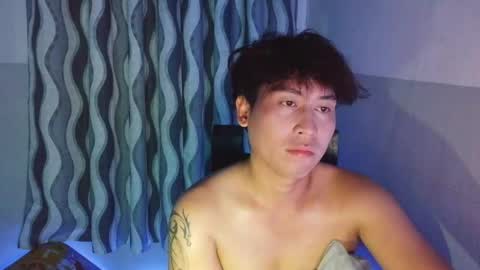Snapshot of brentoyken chatting on May 25, 4:40 am kerv online show from May 25, 4:40 am