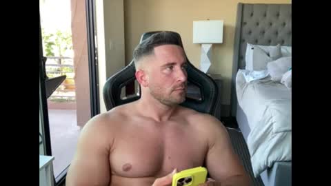 Brett Mycles online show from October 21, 11:27 pm