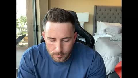 Brett Mycles online show from November 25, 9:59 pm