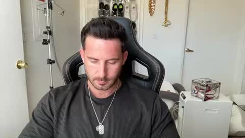 Snapshot of brettmycles chatting on July 11, 7:27 pm Brett Mycles online show from July 11, 7:27 pm