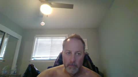 hey online show from May 7, 6:35 pm